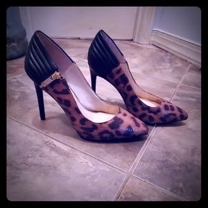 Jessica Simpson heels